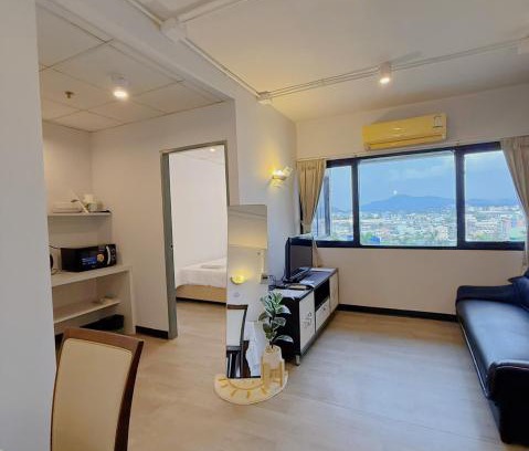 Hat Yai Apartment | Modern Loft Family Suite