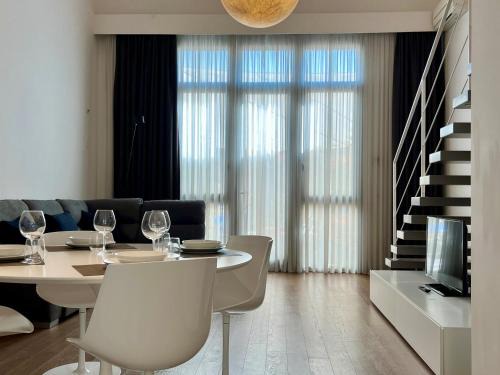 Navigli Apartment | Modern Loft