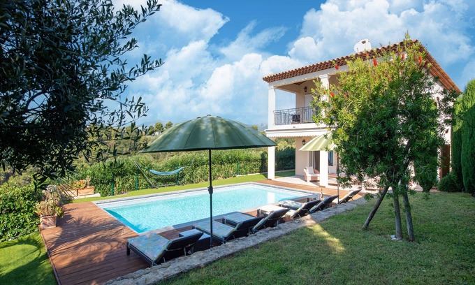 Montaleigne Villa | Modern luxurious villa, with private swimming pool.