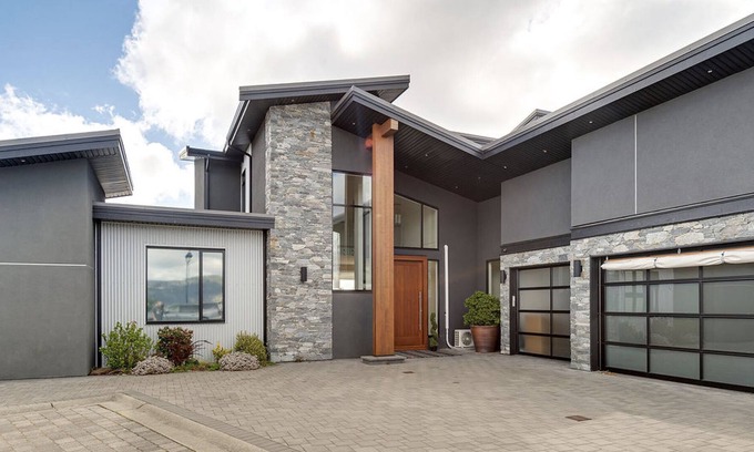 Victoria House | Modern Luxury Home with Mountain and Ocean Views