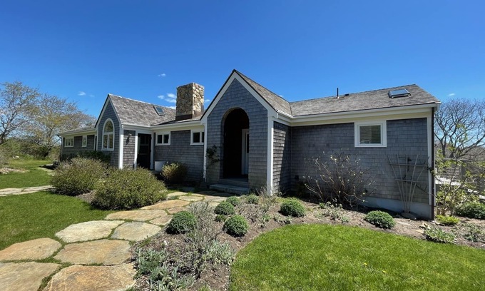 Chilmark House | Modern Luxury Waterview Home, Private Beach Access, 4 BR, 3 bath