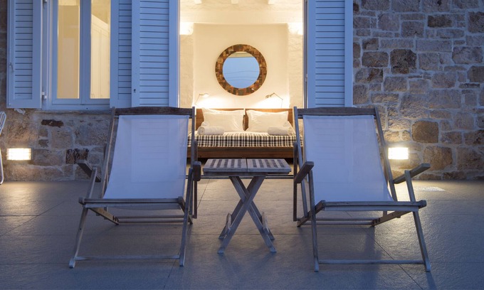 Kampos Apartment | Modern luxury with sea view