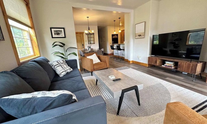Driggs Condo | Modern Mountain Family Condo Near Grand Targhee + Driggs