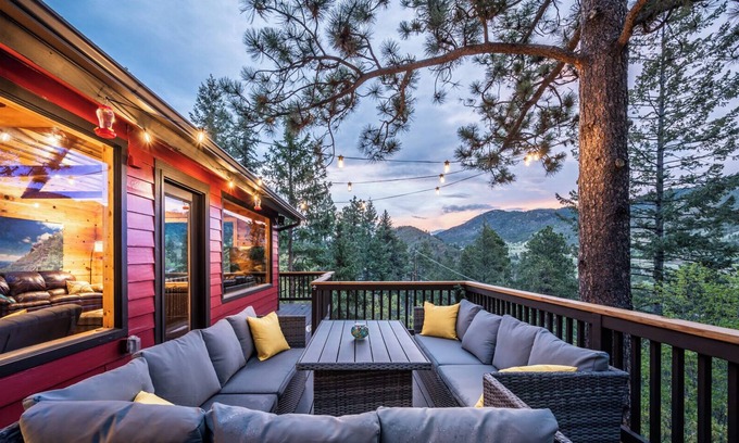 Cascade-Chipita Park House | Modern Mountain Getaway: Mountain Views - Hot Tub - Pikes Peak! Hosts 12 guests.