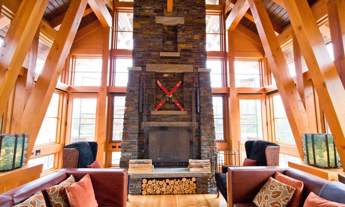 Golden Ski Chalet | Modern Mountain Luxury Chalet at Kicking Horse Mountain Resort