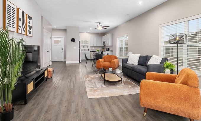 Grandville Condo | Modern New Build 2BR + 2BA Condo w/Garage + Patio