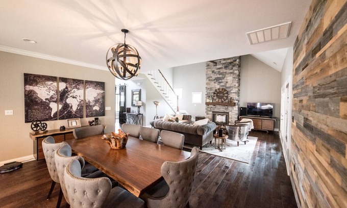 Lynchburg House | Modern New Farmhouse Home 10 Minutes from LU and U of Lynchburg