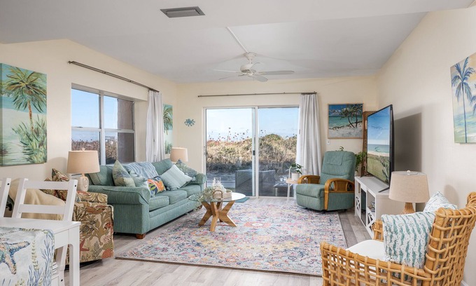 Butler Beach Condo | Modern Ocean View Condo, Just Steps from the Beach with Pool Access