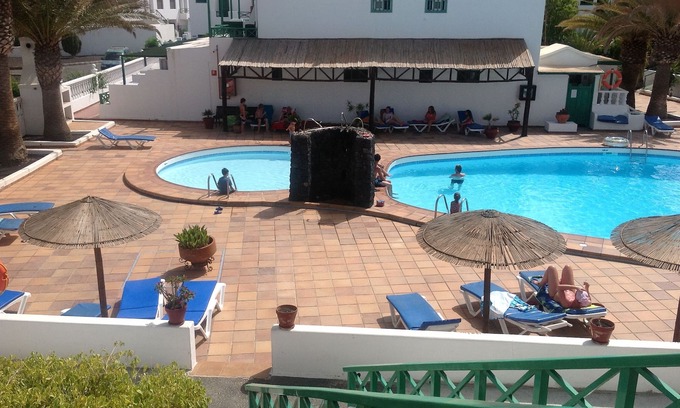 Los Pocillos Apartment | Modern One Bedroom Apartment situated 100 metres from the Beach