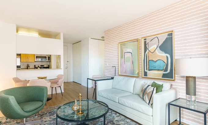 Midtown South Apartment | Modern One Bedroom in Luxury Chelsea Building