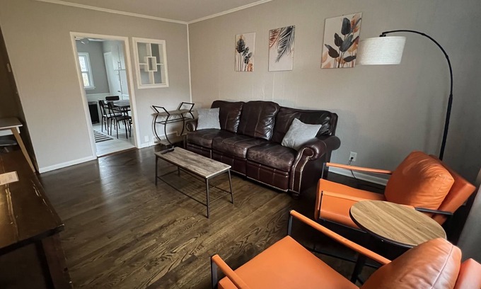 Shawnee House | Modern, Pet-Friendly Home minutes from downtown Shawnee