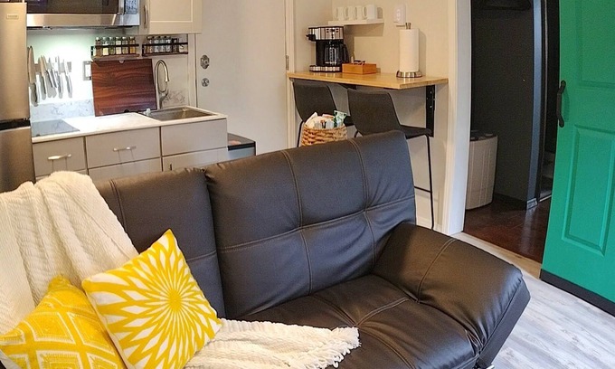 Mendenhall Valley Apartment | Modern Pet-Friendly Suite near Glacier, Grocery & Trails w/Yard Access