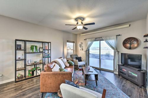 Poncha Springs House | Modern Poncha Springs Townhome with Mtn Views!