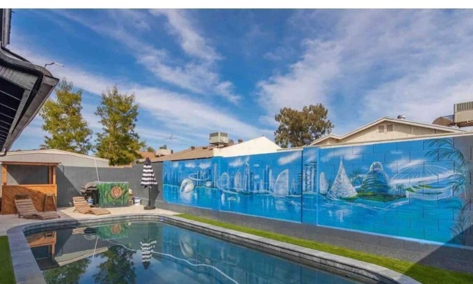 Scottsdale House | Modern Pool / Minutes from Old Town / Sleeps 8