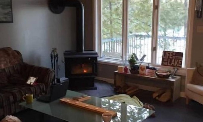 Central Frontenac Cottage | Modern Private Cottage on Quiet Tranquil Lake