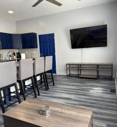 CUF Apartment | Modern & Quiet 1BR Apartment in Downtown - OTR - WiFi - Parking