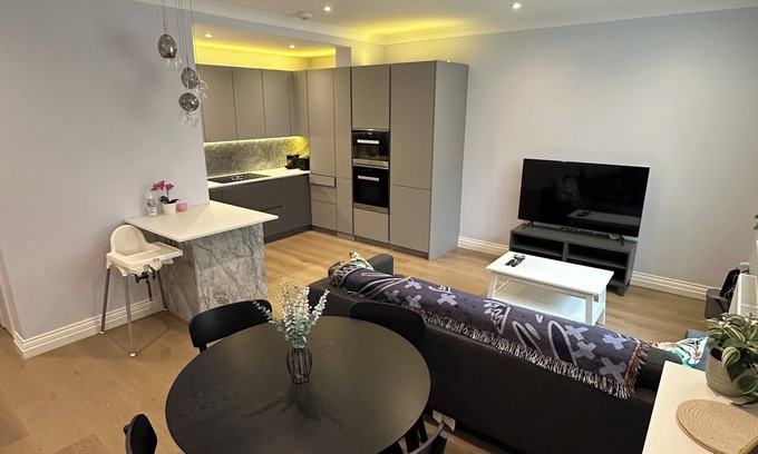 Vincent Square Apartment | Modern refurbished 2 bedroom apartment in the heart of London