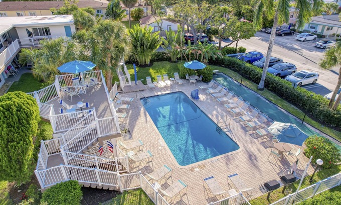 Pompano Beach Condo | Modern resort-style condo - steps from the beach, near Fort Lauderdale