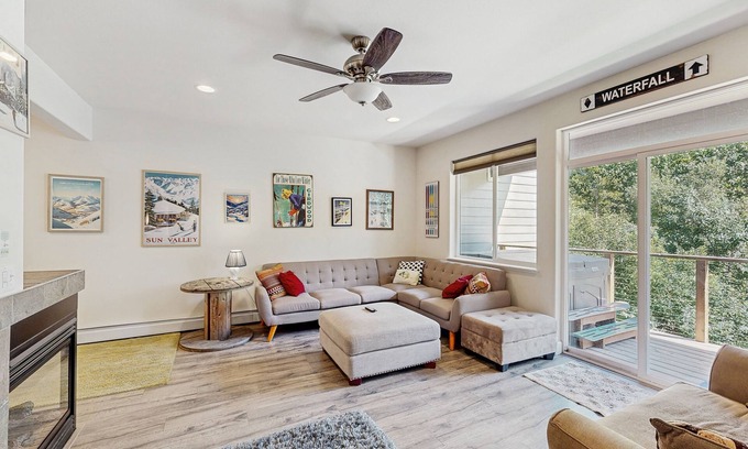Alyeska House | Modern riverfront condo with hot tub, entertainment & river views
