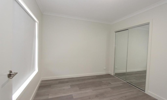 Maribyrnong House | Modern room with shared facilities