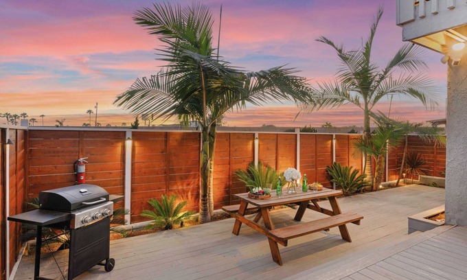 San Clemente Cottage | Modern San Clemente Duplex 2 Units w/Ocean Views, Walk to Trestles Beach