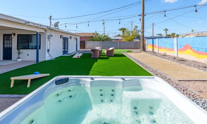 Papago Parkway House | Modern Scottsdale Oasis | Jacuzzi Spa