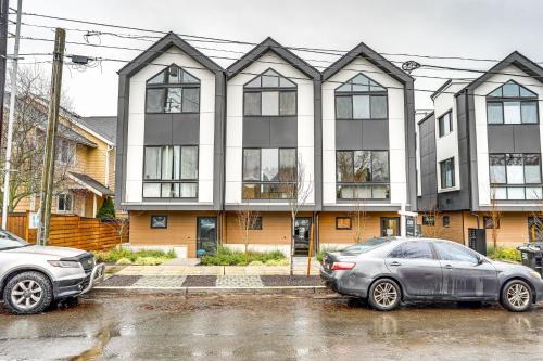 Brighton House | Modern Seattle Townhome Walk to Light Rail!