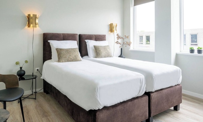 Raamsdonksveer Apartment | Modern Single Room in Raamsdonksveer with TV, Airconditioning and equipped shared kitchen