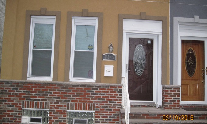 North Philadelphia West House | Modern, SMELLS NEW, CLEAN, Affordable! 4 Smart TV's! All PARTIES are WELCOME