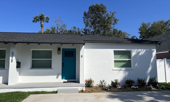 Ballast Point Condo | Modern South Tampa 1/2 Duplex with Private Yard
