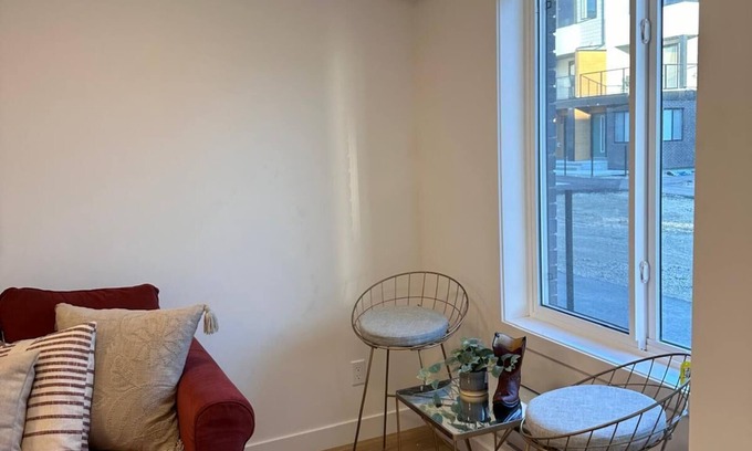 Calgary House | Modern & Spacious 2BR 2BA Home 1HR from Rockies in Calgary