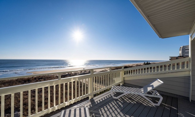 Midtown Ocean City House | Modern, Spacious Oceanfront Townhome Sleeps 10!