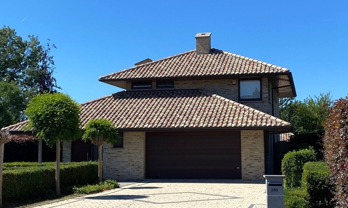 Eernegem Villa | Modern Spanish Hacienda - 10km from the coast