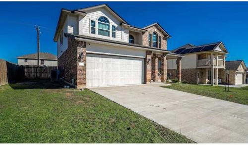 Killeen Villa | Modern Stay in Killeen