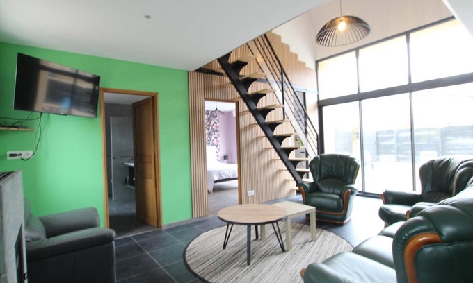 La Pernelle Cottage | Modern stone house near beaches, Wi-Fi, private parking, BBQ
