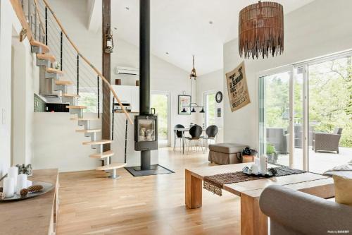 Orkelljunga Municipality House | Modern Stone House With Hot Tub In Åsljunga Forest
