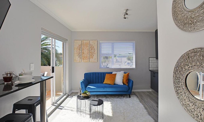 Flamingo Vlei Apartment | Modern Studio Apartment in Blouberg