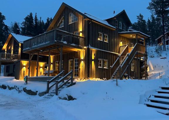 Jarvso House | Modern stuga nära skidbacken