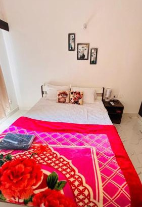 Noida Apartment | Modern & stylish 1bhk near expo mart