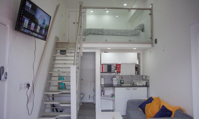 Reading Apartment | Modern & Stylish Studio in Reading Centre