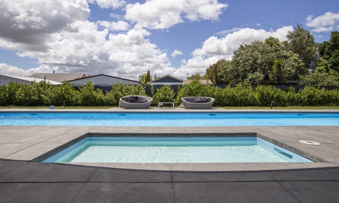 Martinborough House | Modern, sunny home away from home
