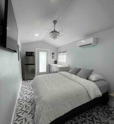 Egypt Lake-Leto Apartment | modern Tiny Home Tampa