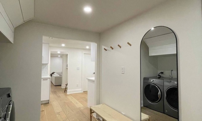 Long Branch House | Modern unit close to GO & lake + hot tub fireplace