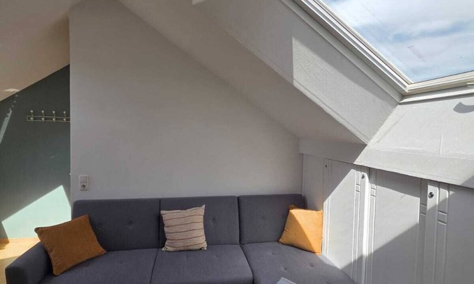 Korbach Apartment | Modern vacation apartment in the countryside - lakes, cycle path & events nearby