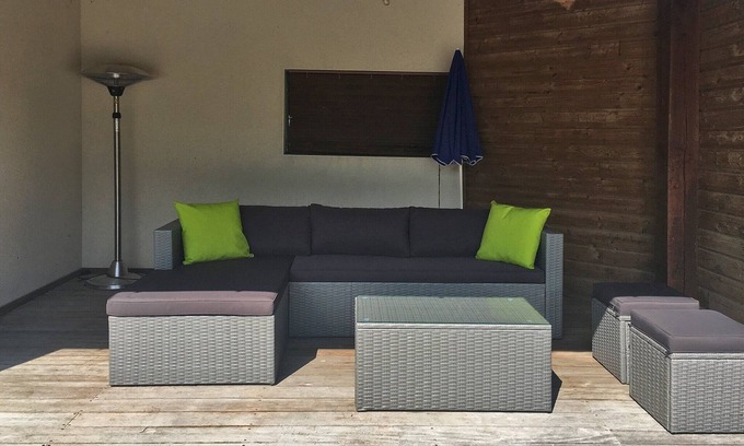 Brives-sur-Charente Villa | Modern Villa with Pool in Brives