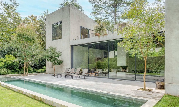 Valle de Bravo Villa | Modern Villa, Enormous Yard Private Heated Pool