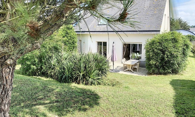 Saint-Pair-sur-Mer House | Modern Villa with Terrace, Enclosed Garden, and Large Basement near Mont Saint-Michel