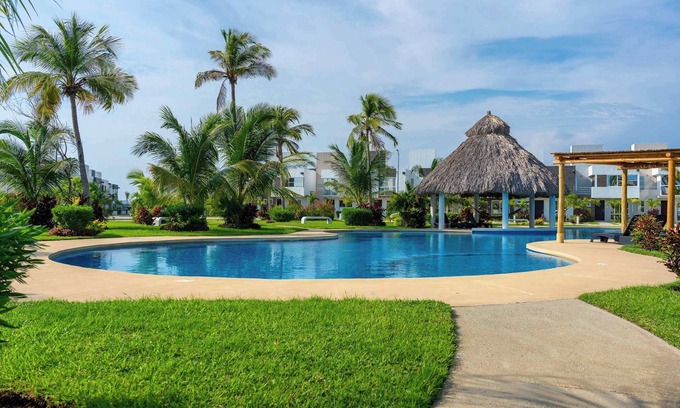 Boulevard Barra Vieja Apartment | Modern Villa Priv. Beach Dreams Diamante