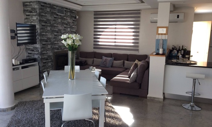 Aghir Villa | MODERN VILLA WITH POOL CLOSE TO THE BEACH