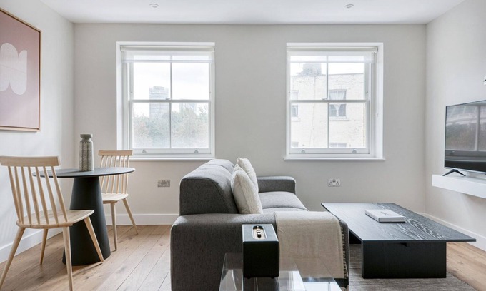 Waterloo Apartment | Modern Waterloo 2BR open plan with Balcony on Lower Marsh, by Blueground